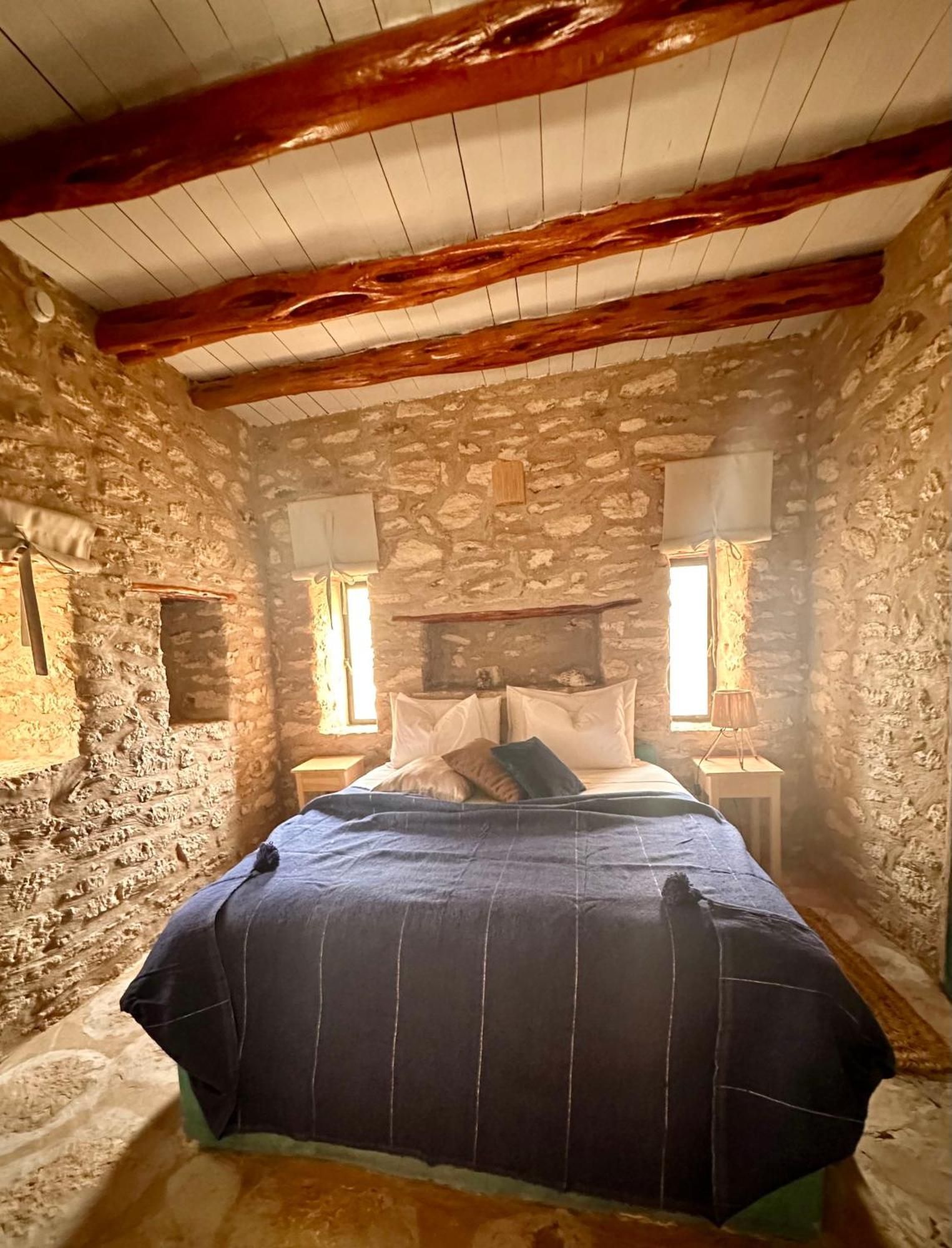 Atlantis 12, Maison D'Hotes Et D'Art Szavíra Kültér fotó